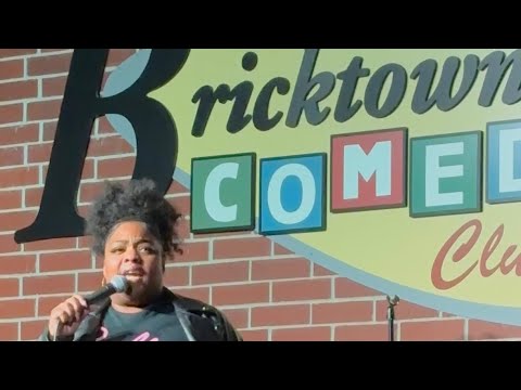 Promotional video thumbnail 1 for LynnKcomedy