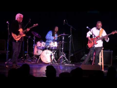 Larry Coryell Trio feat. Victor Bailey, Larry Coryell & Kenwood Dennard