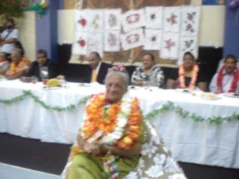 Ko e fiafia he kai galue kehe aho fanau ha Olive Makahili