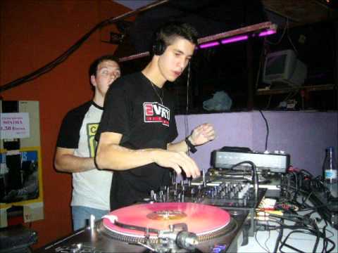 Dj Kolyn - Ey Kick Me Bellisima !
