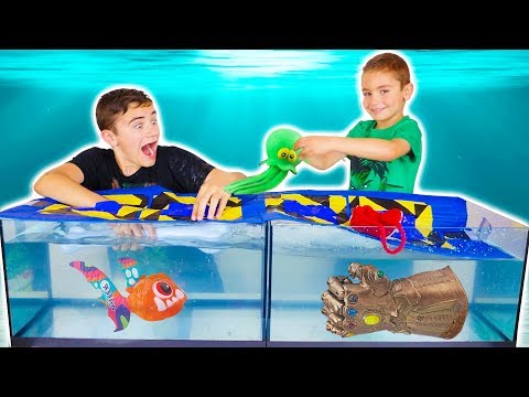 WHAT'S IN THE BOX CHALLENGE - UNDERWATER #2 ! - La revanche de Swan