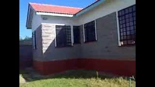 preview picture of video 'Exterior of 3 bedroom corner house to let in Ngong in gated community'