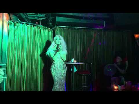 ... HALO with Miss LUNA ...