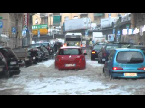Alluvione Genova 4/11/2011 Piazza Mertinez - Terralba