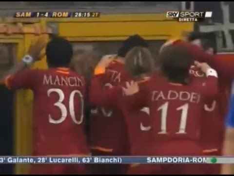 Sampdoria 2 - 4 AS Roma GOL FANTASTICO DI TOTTI
