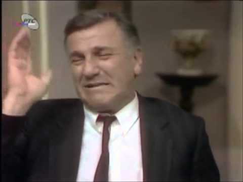 Na današnji dan - Velimir Bata Živojinović (Jagodina, 5. jun 1933 — Beograd, 22. maj 2016) bio je jugoslovenski i srpski pozorišni, televizijski i filmski glumac. Bio je najpoznatiji jugoslovenski glumac po ulogama u partizanskim filmovima vezanim za Drugi svetski rat. Na filmskom platnu je debitovao 1955. godine u filmu Pesma sa Kumbare. Glumio je u oko 350 filmova, među kojima je i 17 vesterna snimljenih u Nemačkoj za koje se gotovo i ne zna. Snimao je filmove u kojima je igrao glavne uloge na prostorima svih bivših jugoslovenskih republika. Jedan je od rodonačelnika tzv. crnog talasa u jugoslovenskom filmu, nastalog početkom šezdesetih, u kojima je kontinuirano nastupao sve do kasnih sedamdesetih godina 20. veka. Paralelno s njima, igrao je i u tzv. partizanskim filmovima u kojima se proslavio takođe tokom ’60-ih i ’70-ih, a jedan od njih — Valter brani Sarajevo — doneo mu je veliku popularnost u Kini.  Preminuo je 22. maja 2016. godine, u 83. godini života u bolnici Sveti Sava u Beogradu.[8] Uzrok smrti je bio skup više bolesti