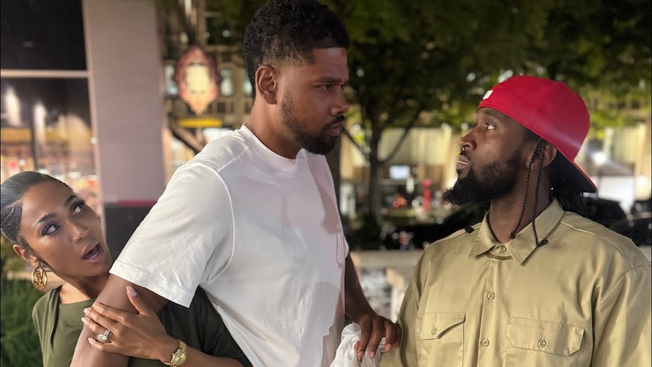 Pick is holding Sarah’s hand when Brock walks up. IT’S ABOUT TO GO DOWN!