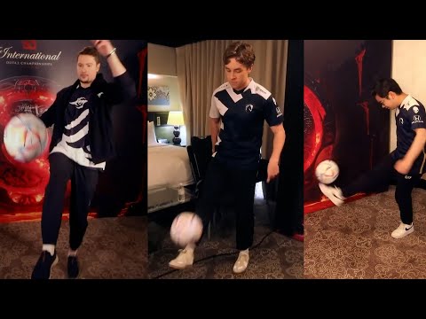 Puppey, Zai & m1CKe showcasing their Juggling Skills