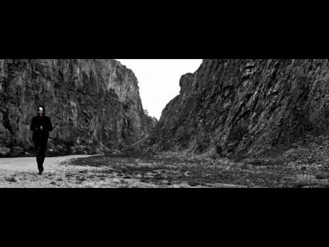 Kristoffer Bolander – Running Man