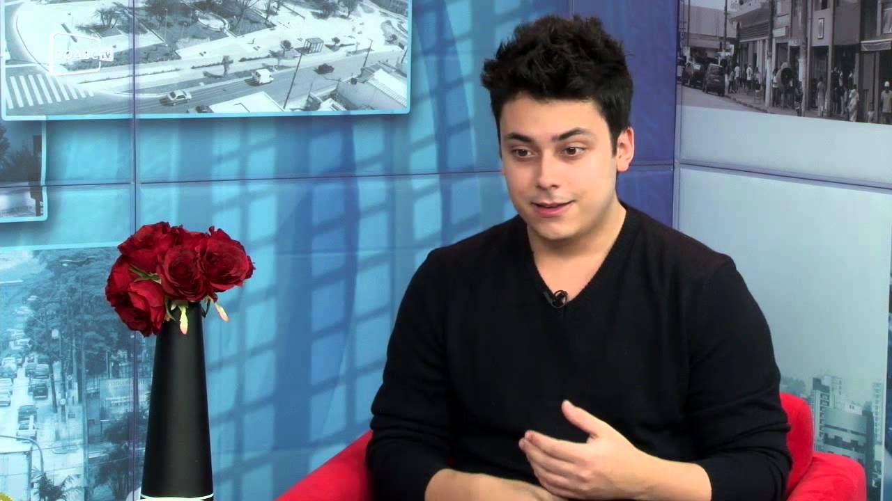 Caio Mesquita conta sobre carreira e vida pessoal em entrevista exclusiva; veja vídeo 