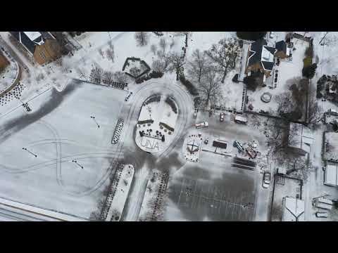 02-15-2021 Florence, AL - Harsh Winter Storm Breaks Record Lows While Roads are Caked in Ice