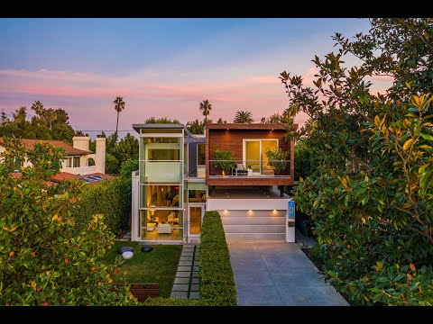 742 Via De La Paz | Pacific Palisades - The Agency