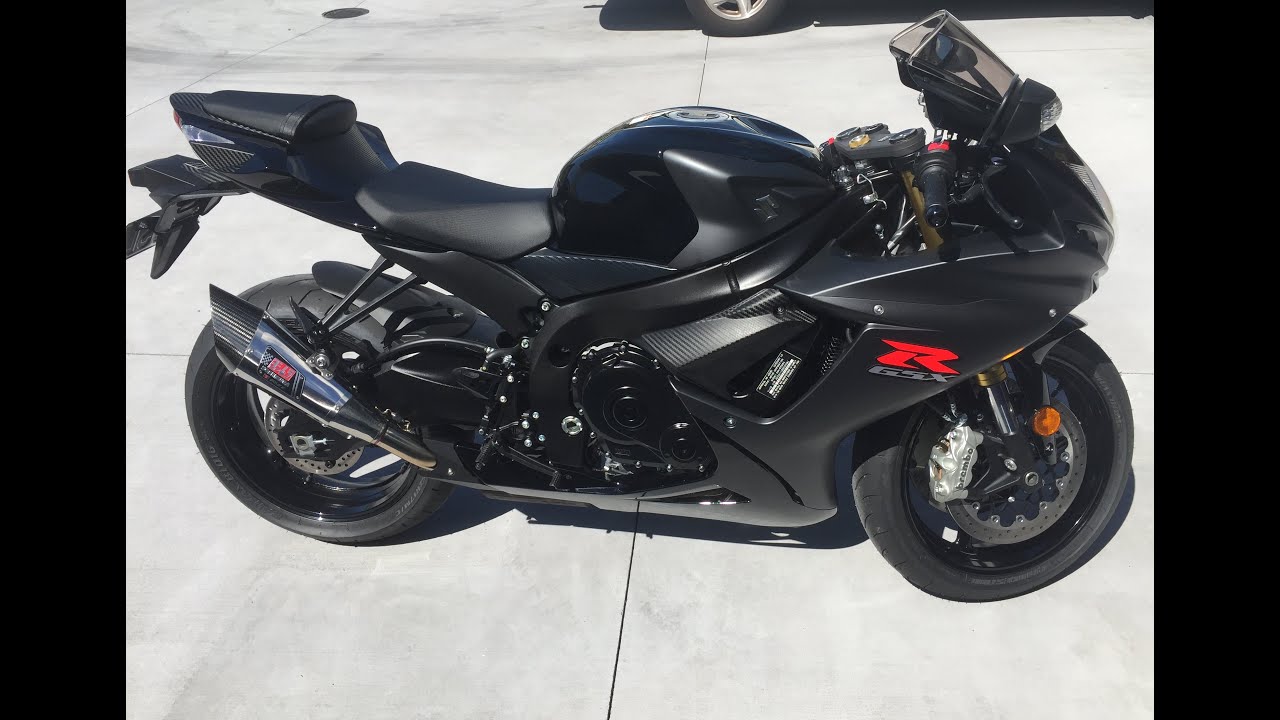 Black 2016 SUZUKI GSXR 750 L6