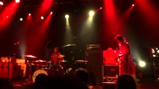 Le Butcherettes - Boulders Love Over Layers Of Rock (Dublin 2016)