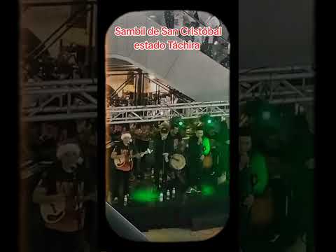 Llegó la Navidad 🎄 al Sambil de San Cristóbal estado Táchira.