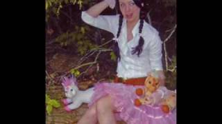 Skye Sweetnam - Wild World (Acoustic)