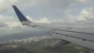 preview picture of video 'COPA AIRLINES BOEING 737-700 (with winglets) FLIGHT SANTO DOMINGO - PANAMA CITY (Landing)'