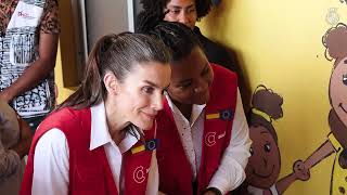 Doña Letizia visita las casas de acogida “Casa Familia” y "Casa Manuela Irgher"