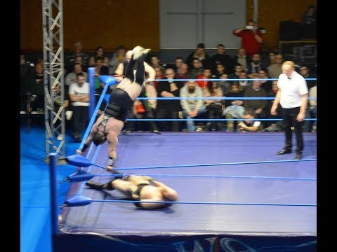 Catch grand  Match à 4  Les Maitres du Ring Pierre Lenoble report