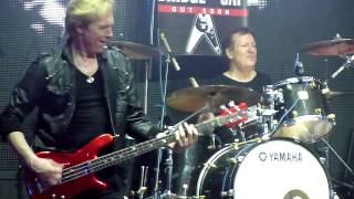 Michael Schenker - Rock You Like a Hurricane / Blackout (Izvestiya Hall, Moscow, 05.04.2013)