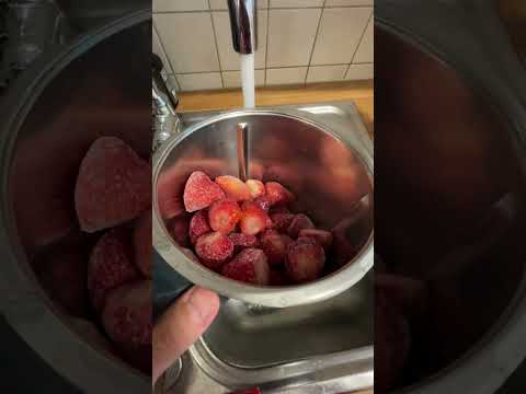 Paluten kocht ERDBEER EIS