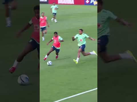 Gabriel Magalhães x Endrick no treino da seleção brasileira #shorts