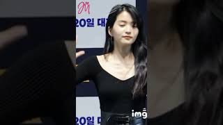 Download lagu Kim Tae Ri’s Ring Flies Out Of Her Hands At Press Showcase mp3