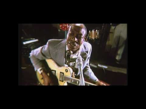 Jimmy Reed plays the blues