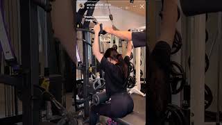 モデル (@ami.co.jp0106) ジム トレーニング動画 #shorts