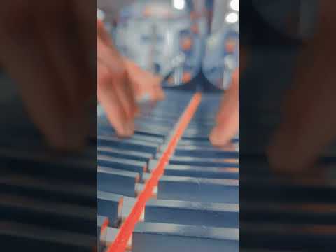 Kawai GL10 baby Grand piano SN F131669 2017 - Polish Ebony image 8
