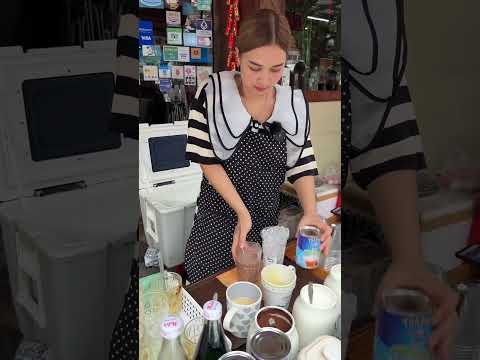 Morning Cold Chocolate From Ploysai_Coffee Stall - Amazing & Hardworking Lady in Bangkok Sukhumvit21
