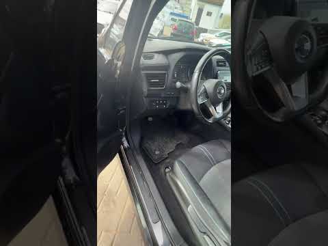 фото nissan leaf ii (ze1) 0