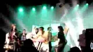 Stereo Total - Wir tanzen im 4eck - Nuits Sonores 2007