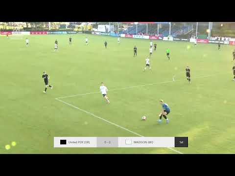 Field 17 - 7/20 - 7:30 AM - United PDX 07B Premier Black (OR) vs Madison 56ers 2007 Boys Red (WI)