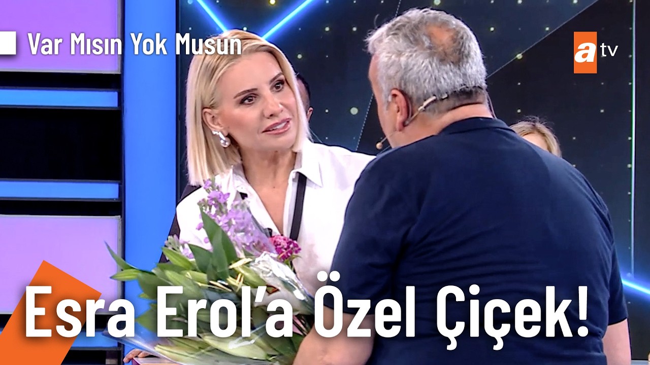 Esra Erol'a stüdyoda büyük jest...💐  - Var Mısın Yok Musun 2. Bölüm @VarMısınYokMusunatv