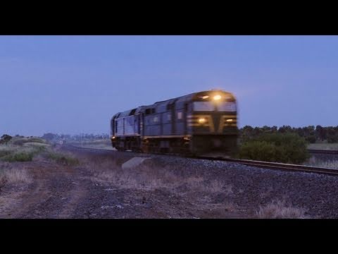 CFCLA's 44206 & FL220 Australian EMD & ALCO Diesel Locomotives (11/11/2010) - PoathTV Trains
