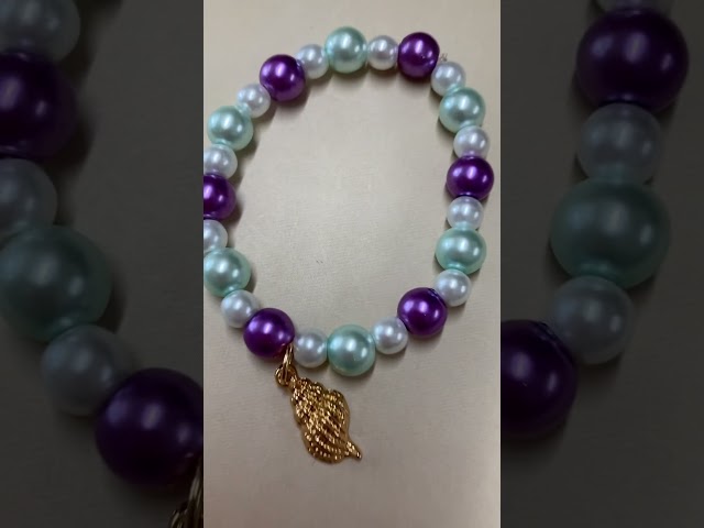 Vídeo relacionado con Damaiyyy Colgante Sirena Niñas Collar Pulsera Set, Niños Sirena Joyas de Madera Kit Collar de Cuentas de Madera Elásticas Sirena Princesa Beads Regalo para la Fiesta de Cumpleaños Pretender