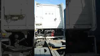 Tractor head Renault Magnum 480 DXI | Automatic | Retarder | Volvo DXI13 Engine | | Gambar 4 - Autoline
