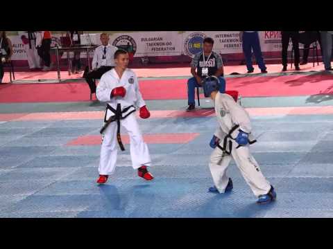Anton Ogorelkov (BUL) v Evgeny Otsimik (RUS) Male -57kg Sparring Final