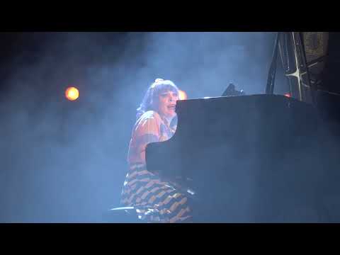 Marit Bergman  Vi bär alla barnen,     Södra Teatern