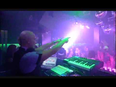 michael burian b day party@mecca 002 27 10 2009