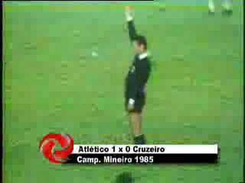 Atletico-MG 1 x 0 Cruzeiro - Mineiro 1985 - Galo campeão
