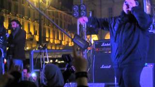 'O Zulù (99 Posse) - El pueblo unido jamás será vencido (live Murazzi on the Road)