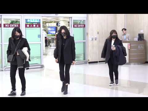 Victoria f(x) in Korea for Sullis funeral