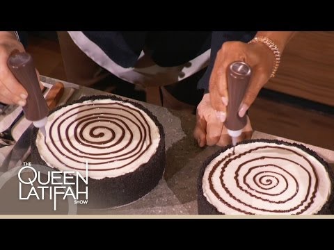Martha Stewart Cake Decorating 101 on The Queen Latifah Show