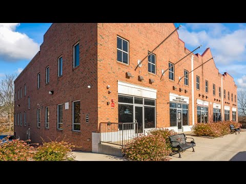 205 Center St