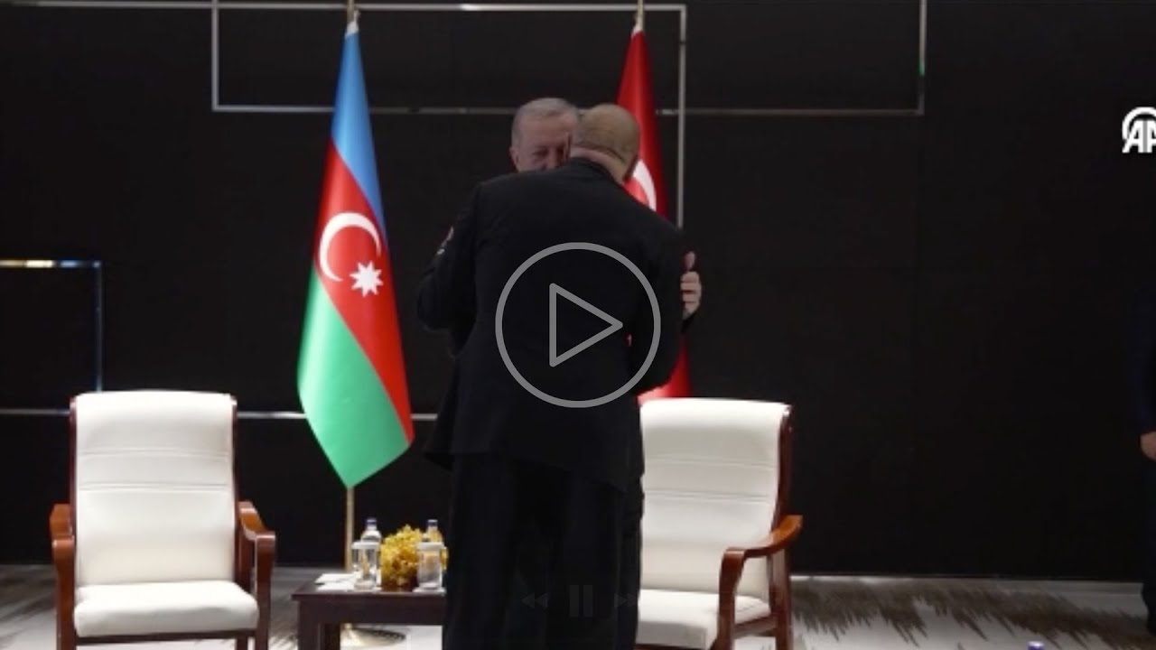 Cumhurbaşkanı Erdoğan, Azerbaycan Cumhurbaşkanı Aliyev ile Tiencin’de görüştü