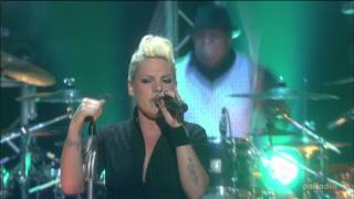 P!nk  Leave Me Alone (I&#39;m Lonely) - Best of London Live [HQ]