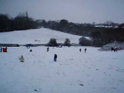 Snowboarding One Tree Hill!