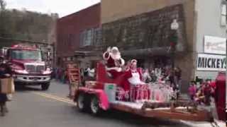preview picture of video 'Bryson City, North Carolina 2013 Small Town Christmas Parade'